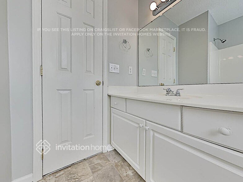 Building Photo - 121 Peach Orchard Dr