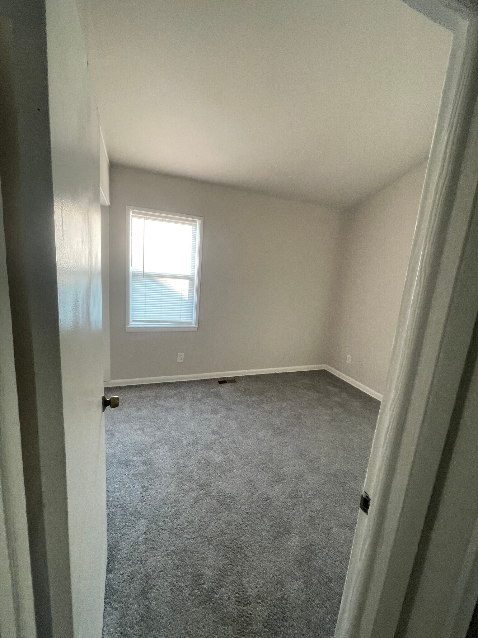 Building Photo - 1627 Mary George Ave NW