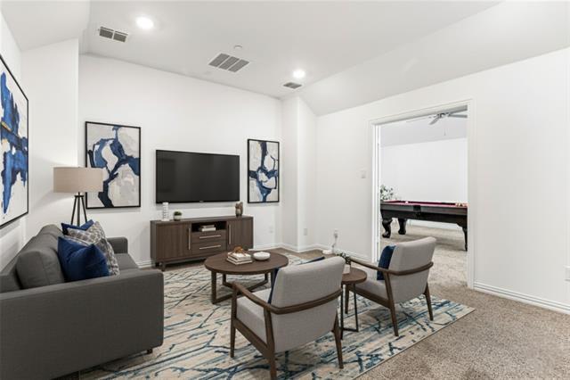 Building Photo - 2096 Creekbluff Cir