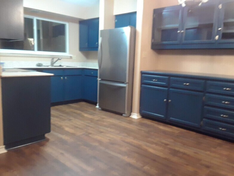 Kitchen. - 230 Waters Edge
