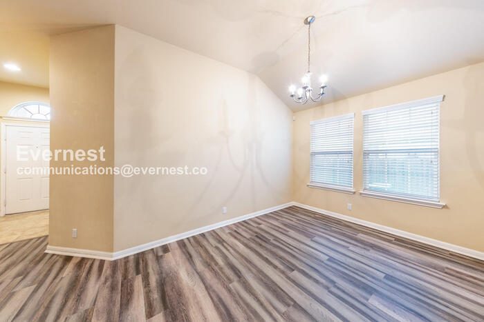 Building Photo - 120 Jim Dandy Dr