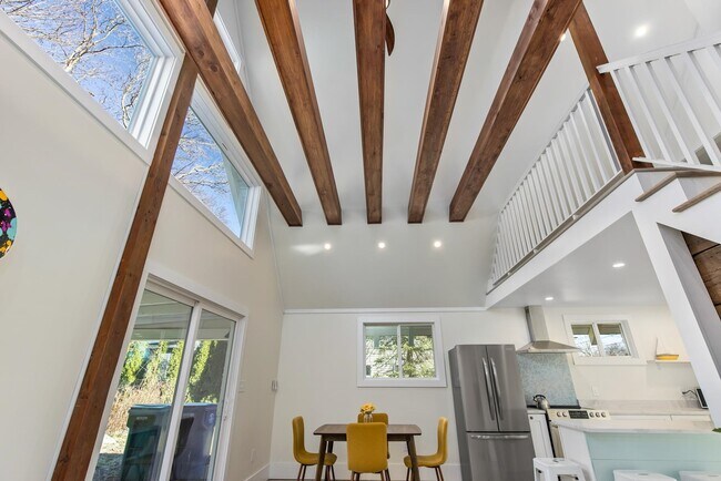 Building Photo - 50 Briar Rd
