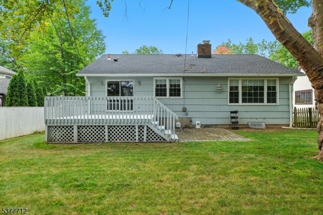 Building Photo - 49 Canoe Brook Pkwy