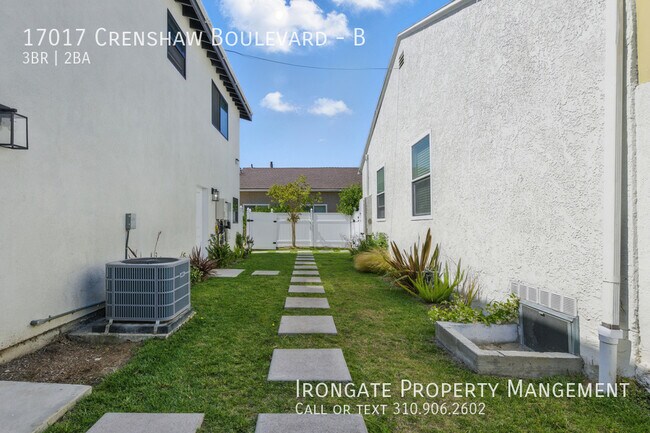 Building Photo - 17017 Crenshaw Blvd