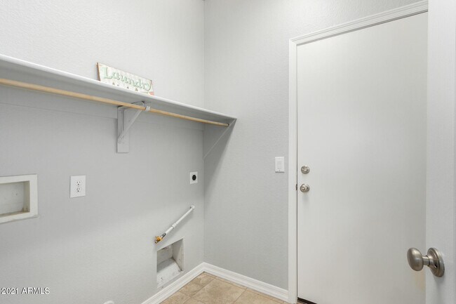 Building Photo - 12328 W Medlock Dr