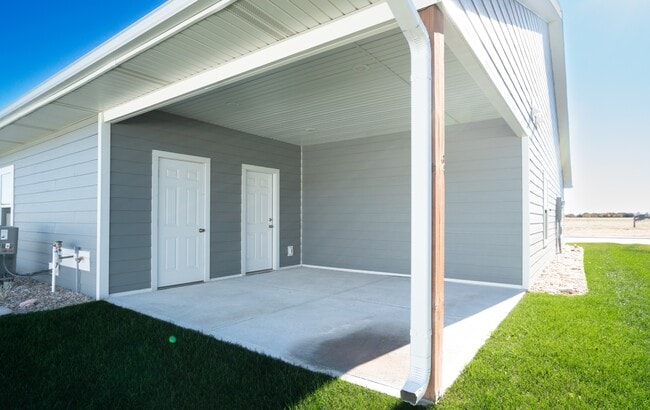 Building Photo - 4336 Dawn St