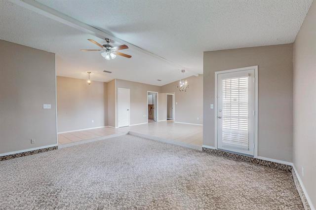 Building Photo - 2124 Robinson St