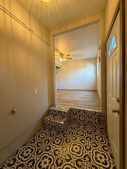 Master bedroom lower bonus room 5x7 - 2661 Newell St