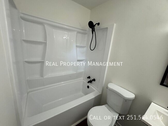 Building Photo - 265 Thrift St