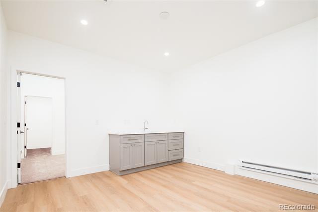 Building Photo - 267 S Jackson St