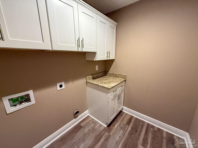 Building Photo - 10423 Tanton Rd