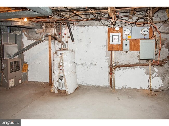 Building Photo - Newly Renovated Temple Student Housing