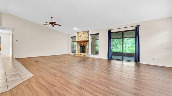 Building Photo - 6725 Islander Ln