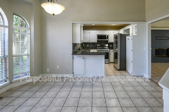 Building Photo - 1121 SW 99th Terrace