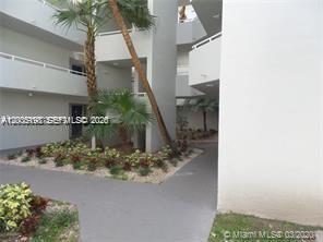 Building Photo - 8255 SW 152nd Ave