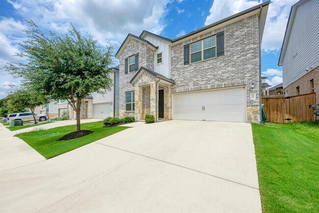 Building Photo - 12811 Stanford Dr