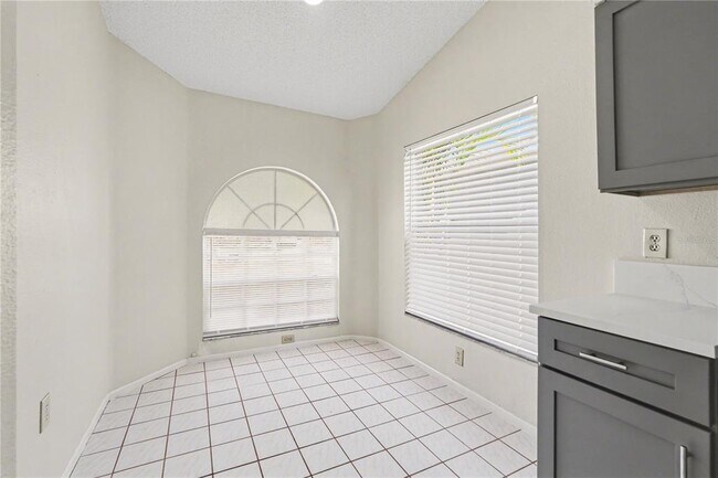 Building Photo - 13618 Laraway Dr