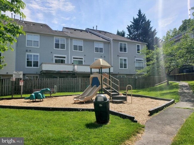 Building Photo - 18022 Royal Bonnet Cir