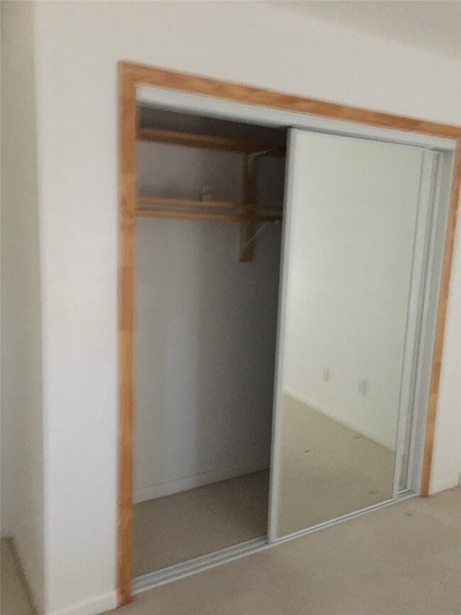 Building Photo - 10802 Heatherford Dr