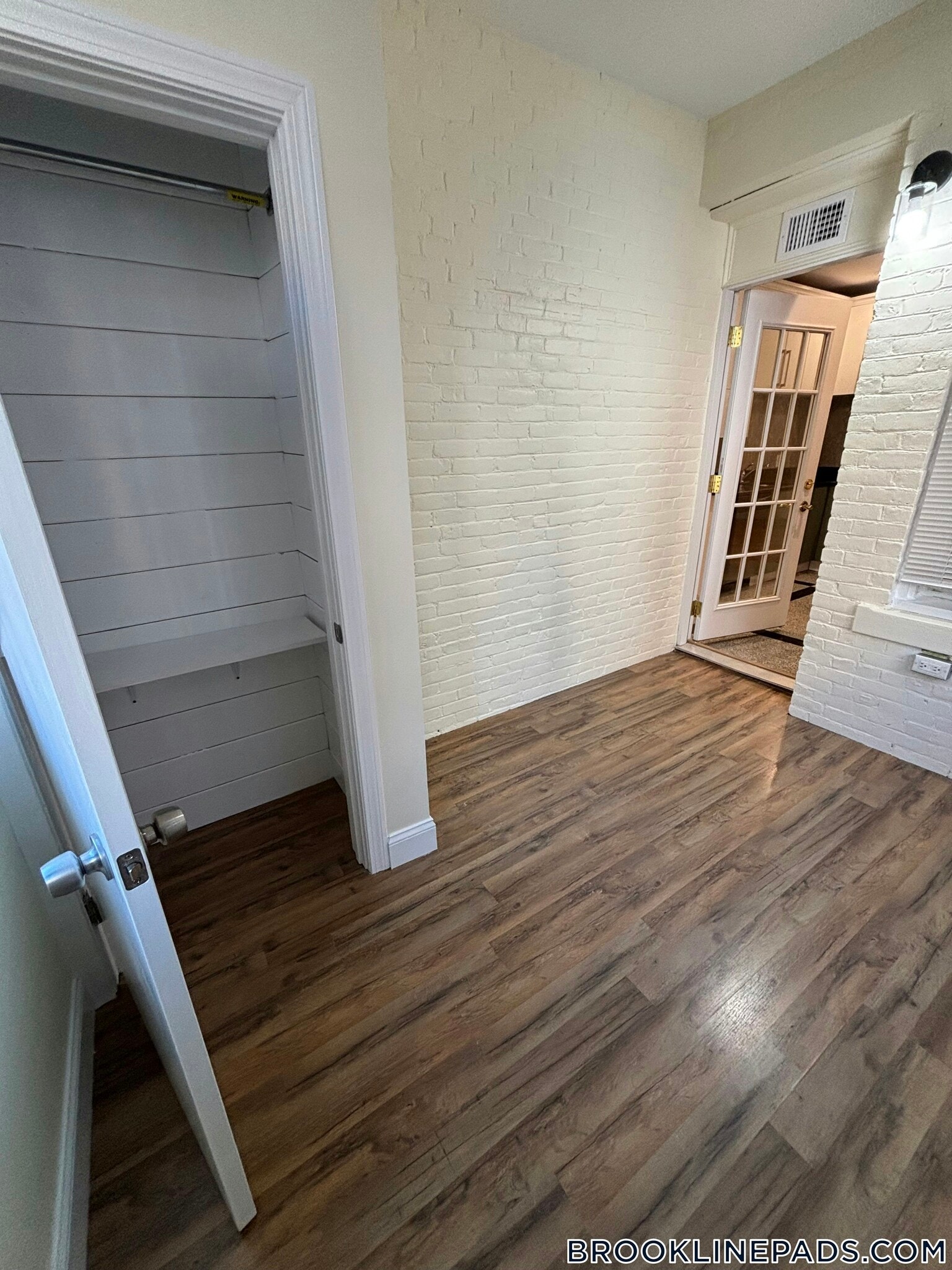 Building Photo - 69 Babcock St