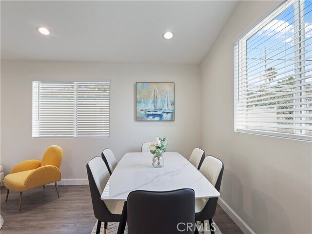 Building Photo - 15803 Chatsworth St