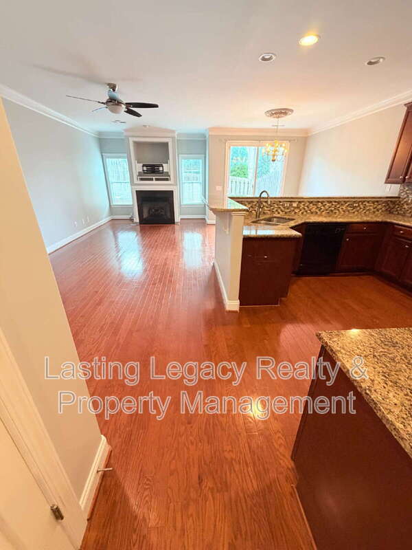 Building Photo - 959 Silver Leaf Dr