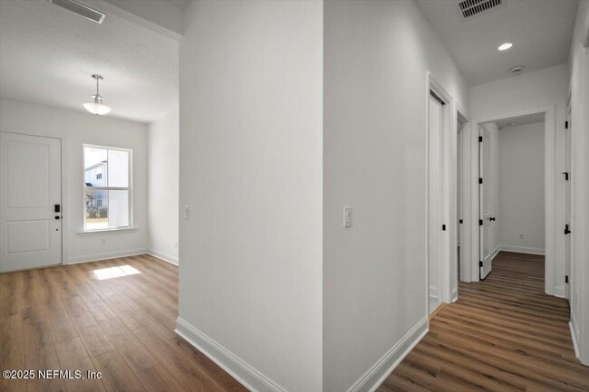 Building Photo - 196 Zephyr Dr
