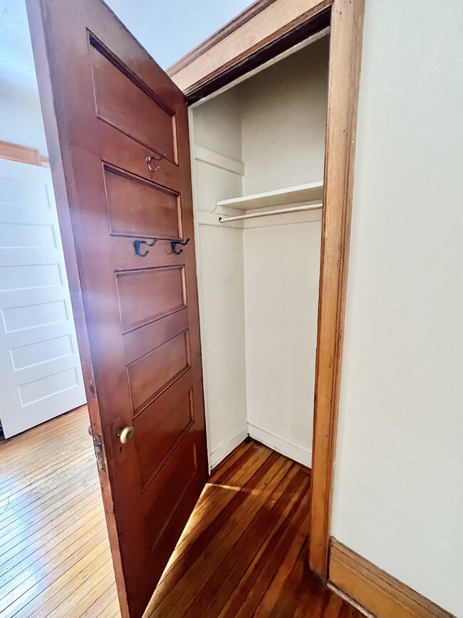 IMG_0816 - Cross Apartments