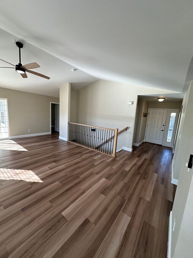 Building Photo - Amazing 4 Bedroom House in Ft. Collins!