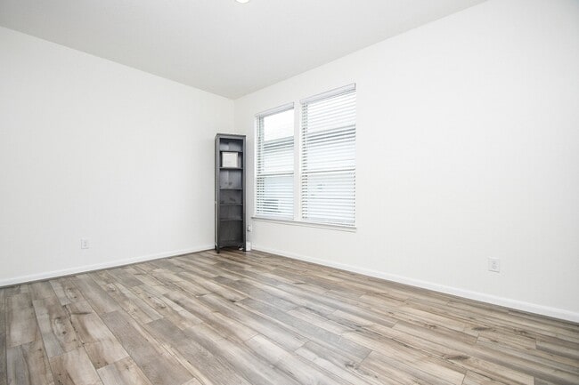 Building Photo - 3043 Kastania Ln