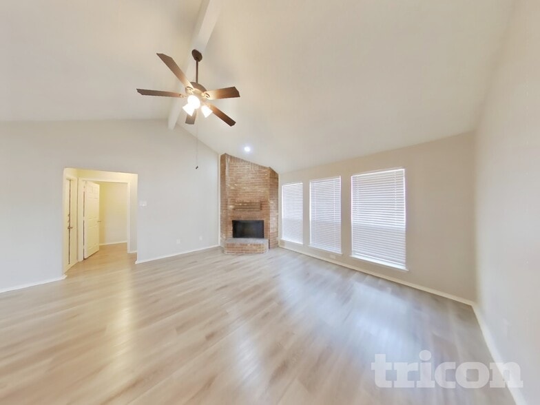 Building Photo - 907 Ponds Ct