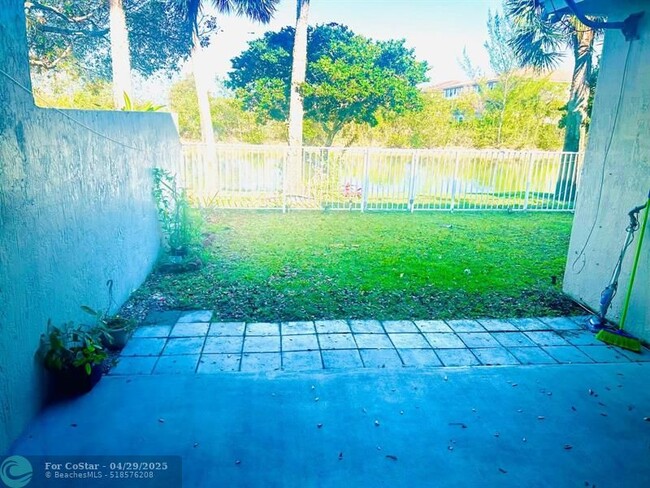 Building Photo - 5665 NW 117th Ave