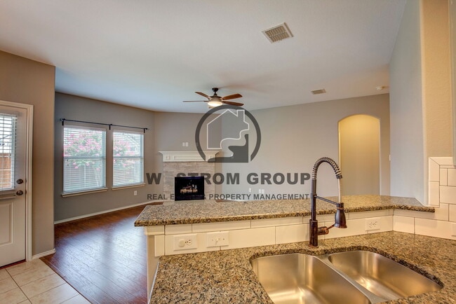 Building Photo - 15628 Landing Creek Ln