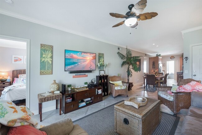 Building Photo - 7000 Seawall Blvd