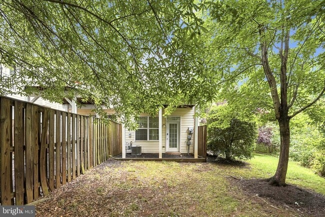 Building Photo - 20423 Trails End Terrace