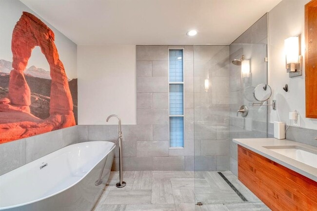 Building Photo - 600 Jetta Ct