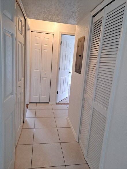 Building Photo - 160 Beaty Ct
