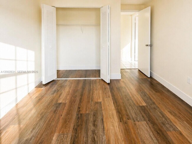 Building Photo - 5755 W 20th Ave