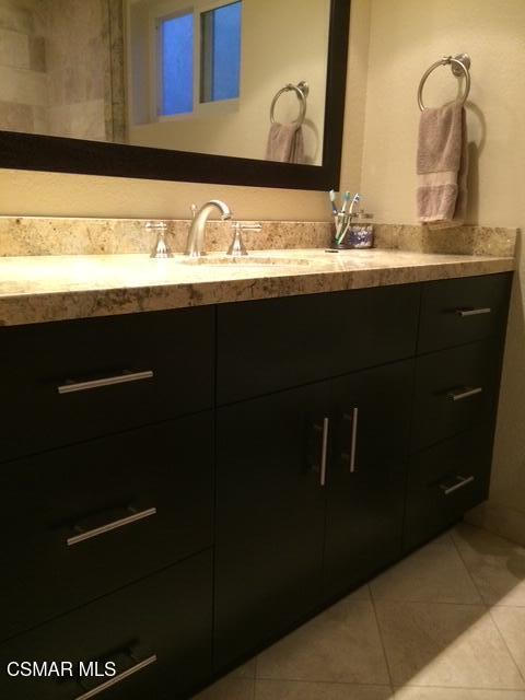 Building Photo - 268 Rossmore Dr