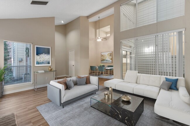 Building Photo - 955 Memorial Village Dr