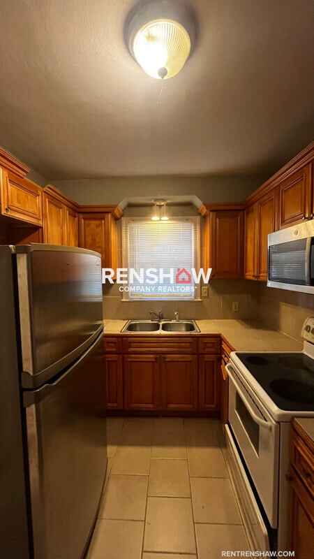 Building Photo - 2915 Felix Ave