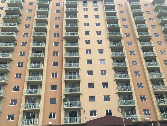 Building Photo - 3500 Coral Wy