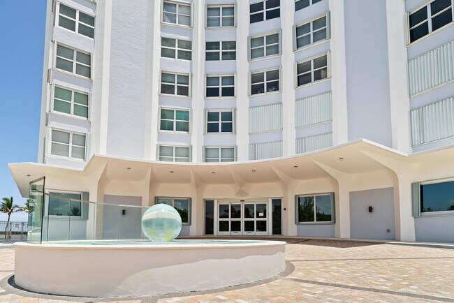 Building Photo - 5200 N Ocean Dr