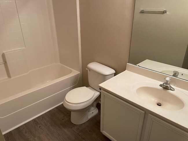 Building Photo - 510 Wabash Ave