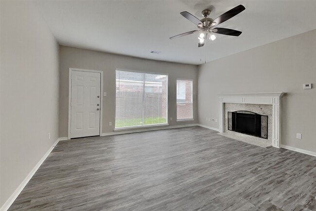 Building Photo - 19034 Village Maple Ct