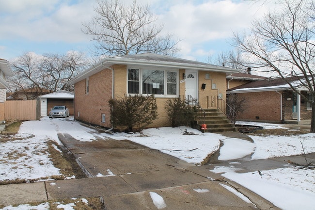 Building Photo - 18003 Greenview Terrace