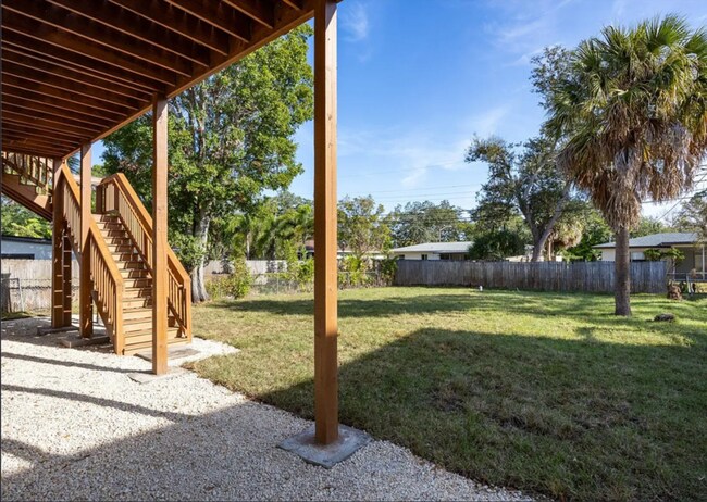 Building Photo - 4869 Venetian Blvd NE