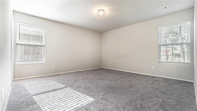 Building Photo - 5016 W Colfax Loop