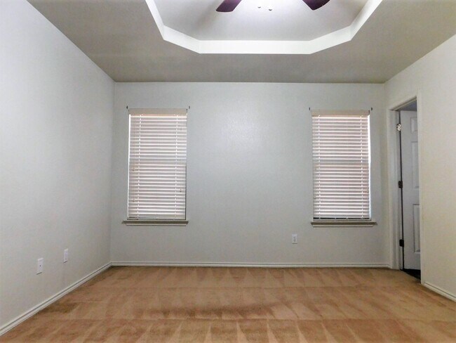 Building Photo - 1102 Katelyn Cir