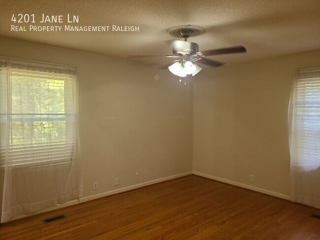 Building Photo - 4201 Jane Ln